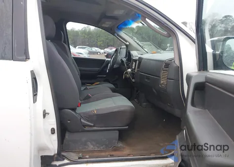 2005 Nissan Titan Xe z USA, uszkodzony, nr VIN 1N6BA06A75N547229